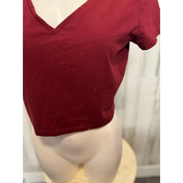 Red top  - Image 2