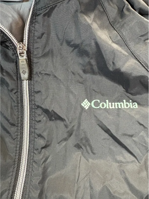 Columbia Women’s Black Hooded Rain Jacket Full Zip Lightweight Windbreaker - Image 3