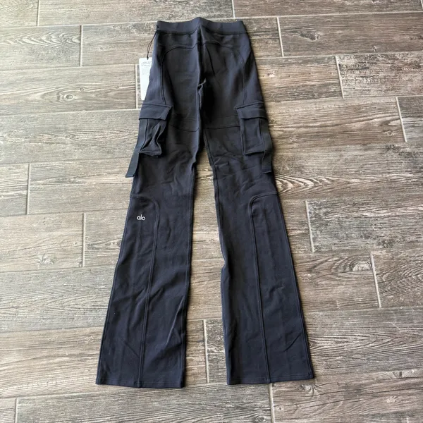 Alo High Waist Catch The Vibe Flare Cargo Legging - Image 5