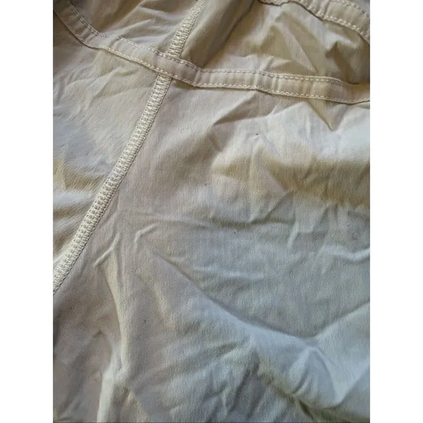 Lululemon Tracker Shorts Low Rise White Size 8 - Image 7