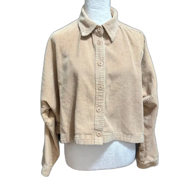 Forever 21 Button Up Shirt Jacket Shacket Tan Corduroy Cropped Boxy Minimalist L - Image 3