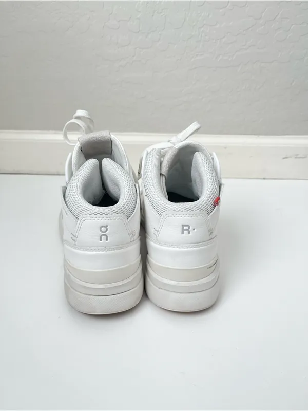 On Running The Roger Clubhouse Mid Women’s Lace Up Sneakers Size 8 White - Image 5