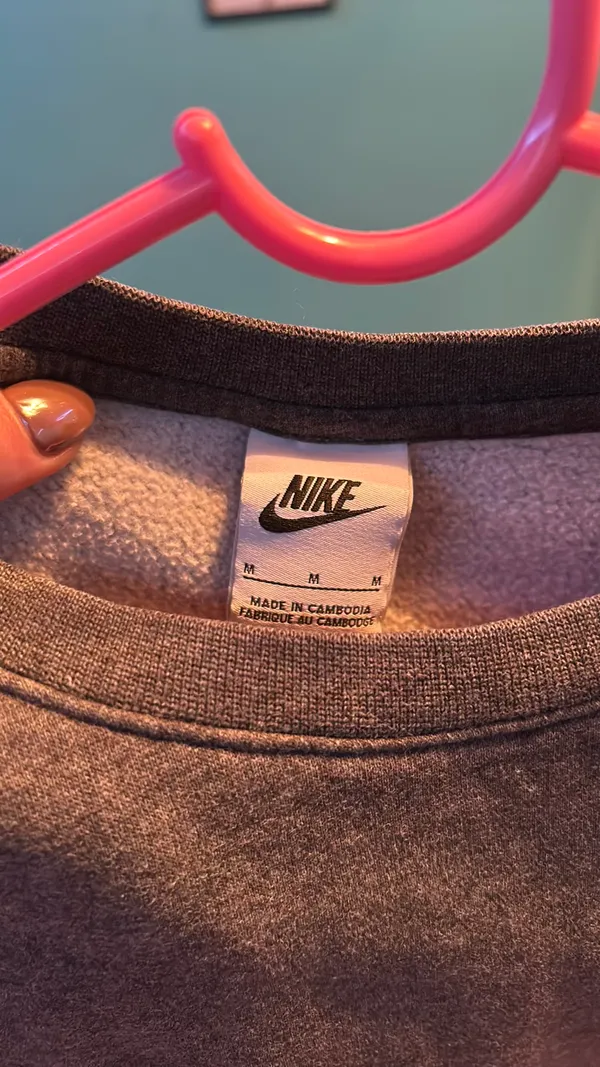 Nike grey  crewneck - Image 2