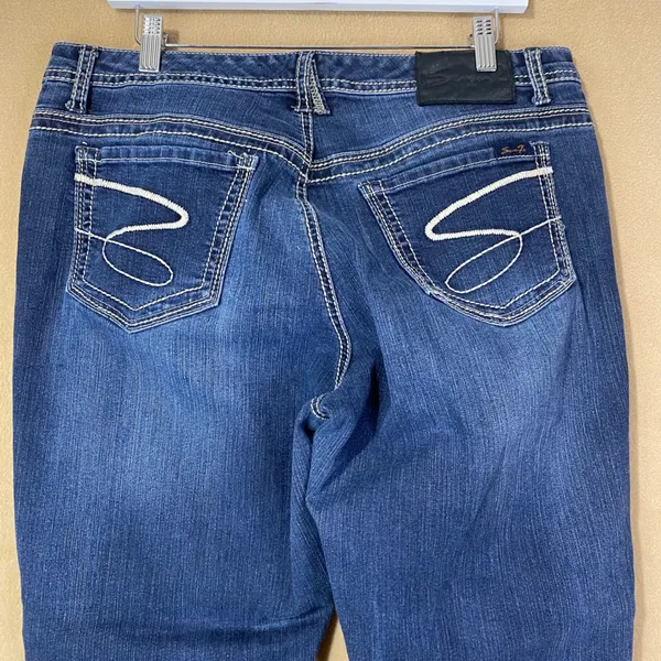 Seven7 Bootcut Jeans Women's Sz12 Blue Contrast Stitch Embroidered Pockets EUC‎ - Image 5