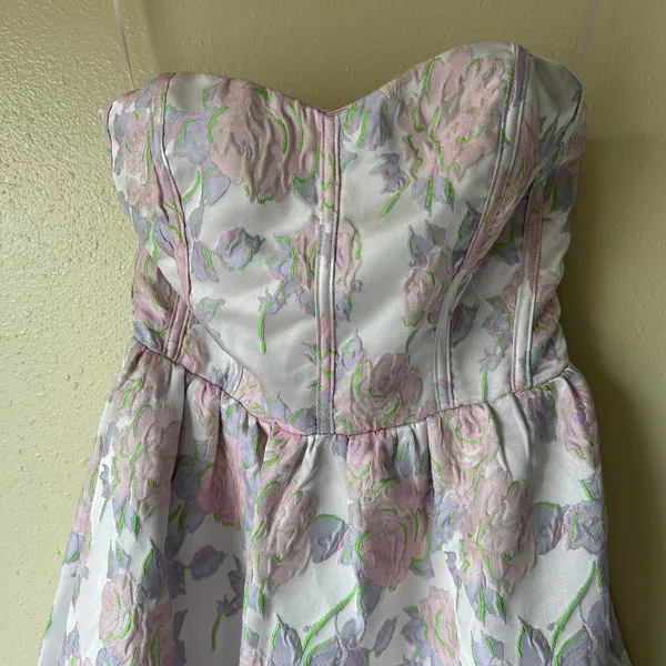 B. Right Coquette Pink Floral Lily Strapless Midi Dress Size Small - Image 3
