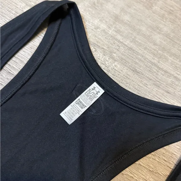•UNDER ARMOUR• TANK - Image 4