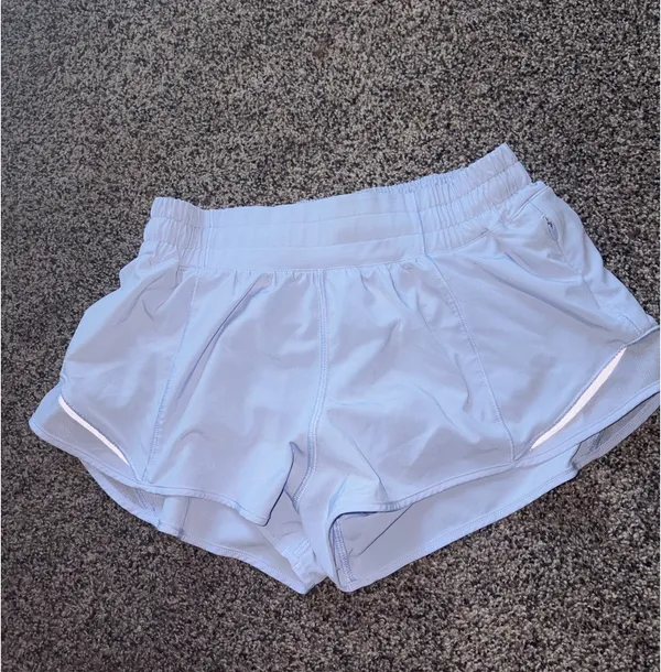 Lululemon Shorts Hotty Hot - Image 2