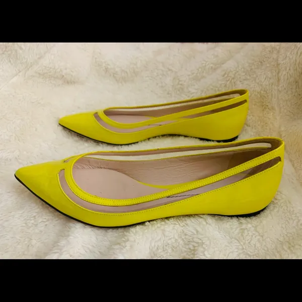Furla Yellow Pointed Flats Size 36 - Image 3