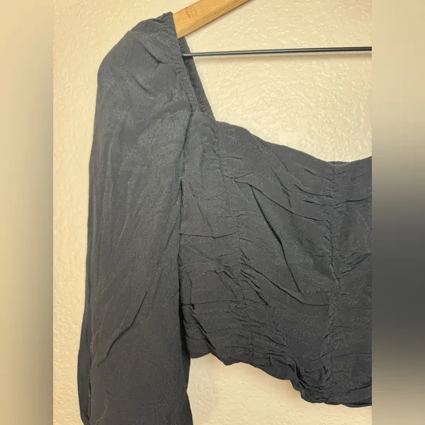 Aritzia Wilfred Lolita Blouse Smocked Cropped Black size Small $110 - Image 9