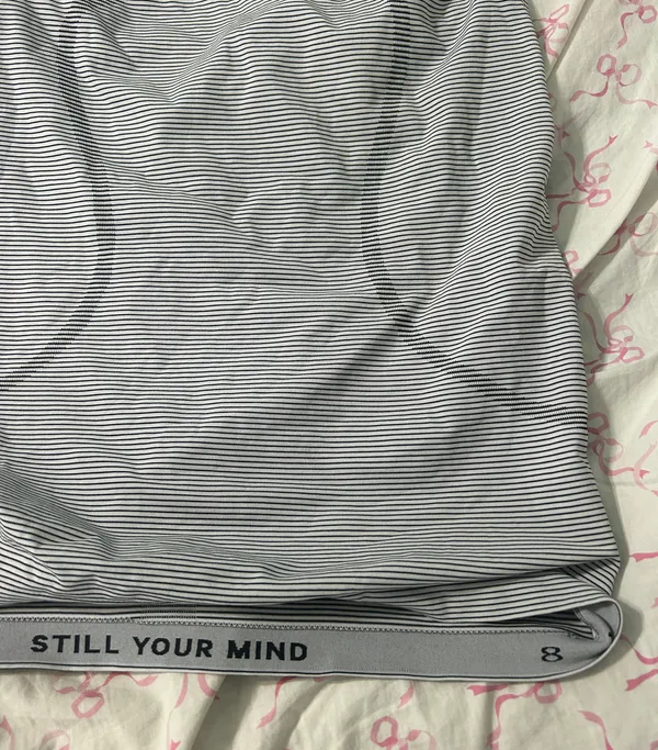 Lululemon swiftly tech size 8 - Image 3
