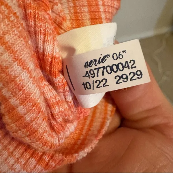 Aerie ribbed tank top with ruching Preloved excellent condition. Size Large. - Image 7