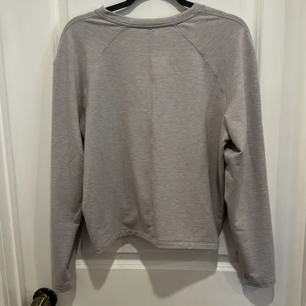 Lululemon Tuck & Gather Twist Front Long Sleeve Pullover Top Sweatshirt size 8 - Image 4