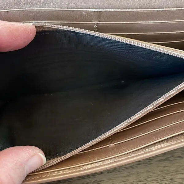 Gucci Canvas GG Continental Wallet - Image 15