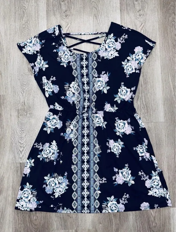 Maurices Women’s Floral Stretchy Crisscross Back Short Sleeve Dress Size XL - Image 4