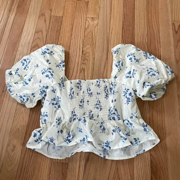 White Blue Floral Peplum Top Large Cottagecore Coquette Puff Sleeve Tie Front - Image 10