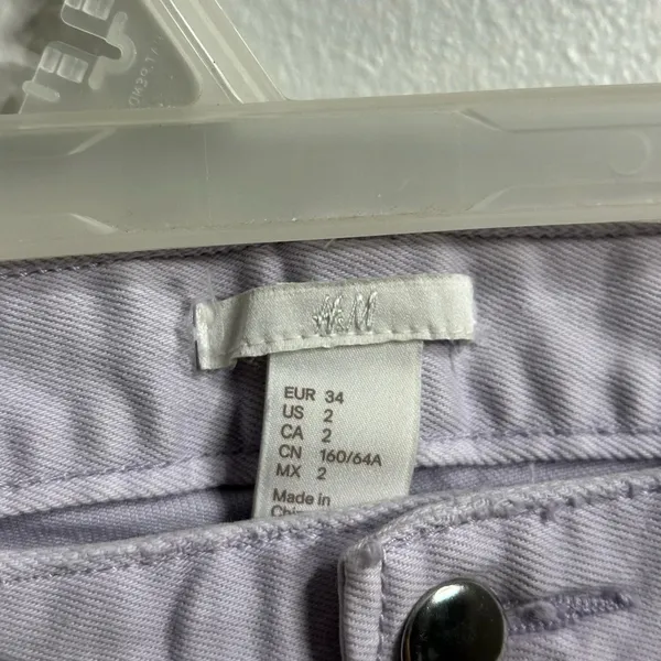 H&M Women Lilac Cut Off Jean‎ Shorts Size 2. - Image 3