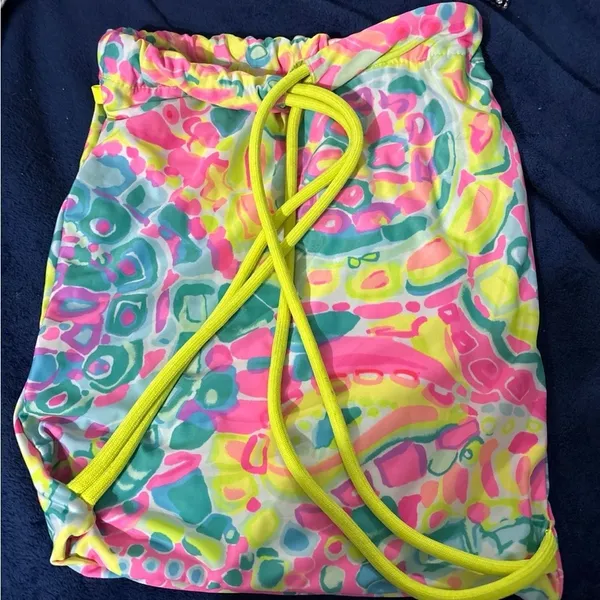 Lilly Pulitzer Cinch Drawstring Beach Sports Yoga Gym Bag Backpack. Frayed Bit - Image 3