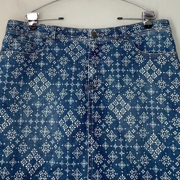 CJ Banks Plus Size 14W Blue White Print Denim Jean Skort Skirt Preppy Chic - Image 2