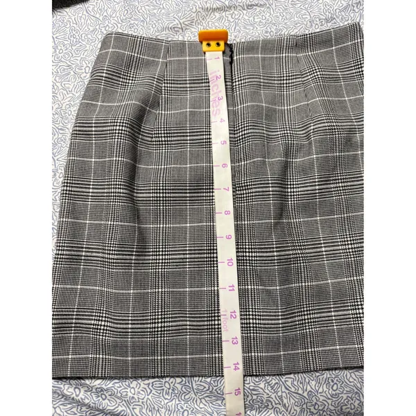 NWOT H&M Women Mini Skirt Black White Houndstooth Size 0 Petite Lined Plaid - Image 4