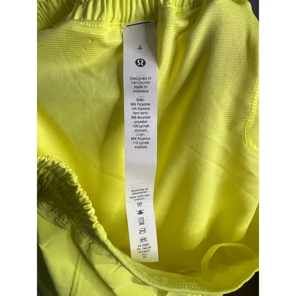 Lululemon Hotty Hot High-Rise Short 4" Highlight‎ Yellow Size 4 Neon - Image 9