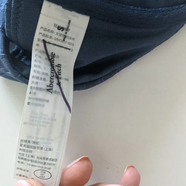 {Abercrombie & Fitch} Brand New Underwire Bikini Top - Image 6