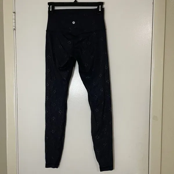 RARE! Lululemon Align High-Rise Pant Yogo Emboss Black logo Print US 6 Leggings - Image 4