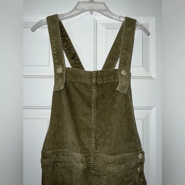 Patagonia Organic Cotton Women's Stand Up Cropped Corduroy Overalls Sage Khaki - Image 7