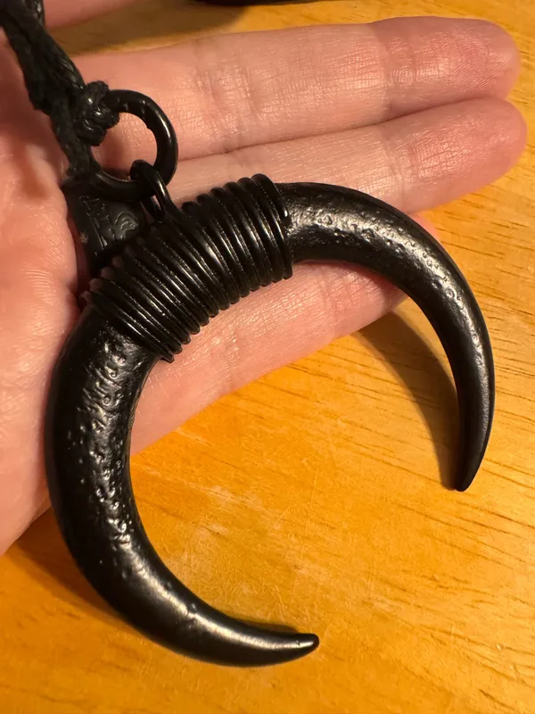 Black Metal Crescent Moon Viking Necklace - Image 3