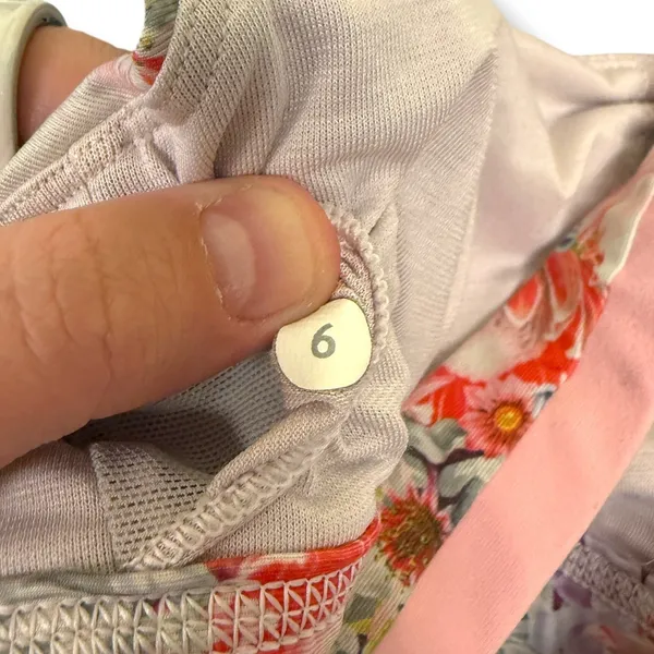 Lululemon Energy Bra 6 Spring Has Sprung Multi Floral Strappy Sports Bra - Image 4