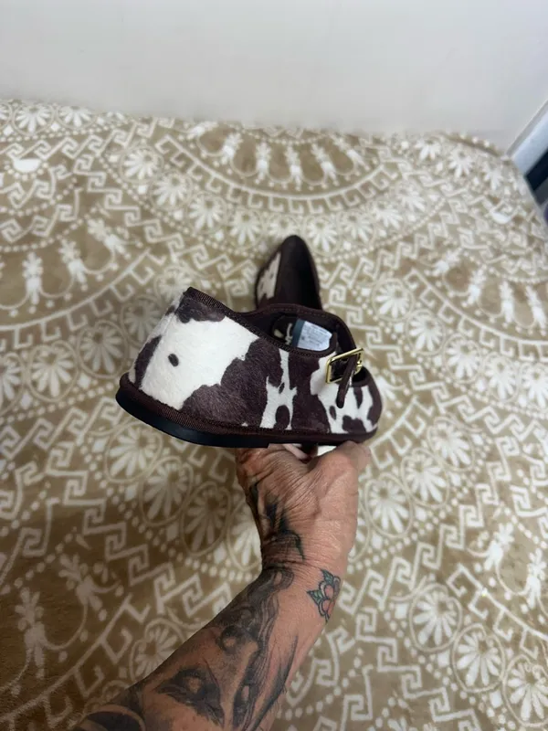 Universal Threads Brown and White Cowprint Mary Jane Flats - Image 5