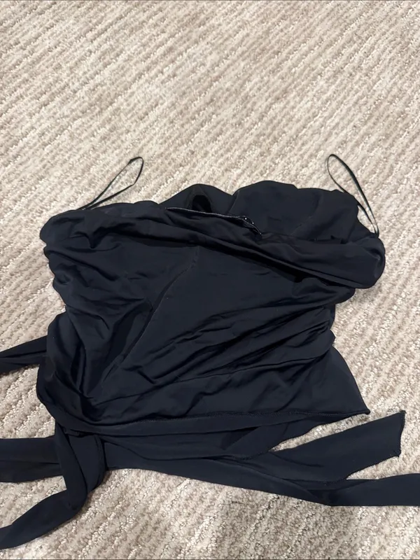 Lioness Black Strapless Wrap Crop Top - Image 2