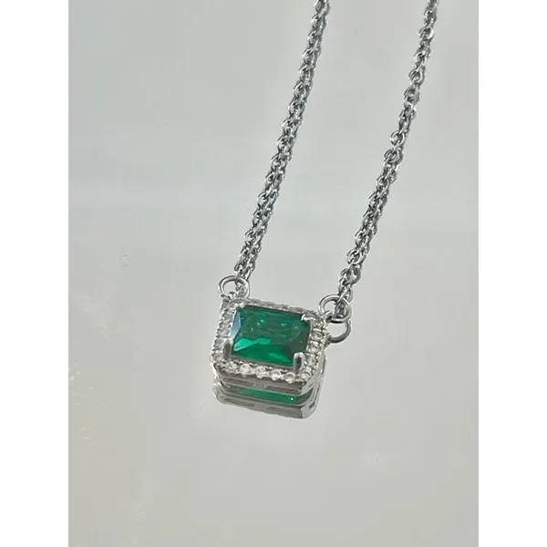Square Zircon Women's Necklace Green Crystal Pendant - Image 2
