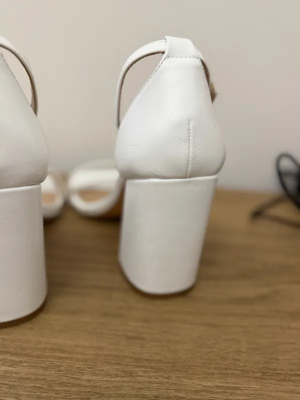 & Other Stories White heels - Image 2