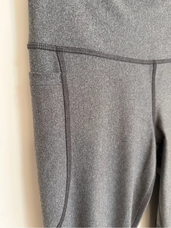 Under Armour Charcoal High-Waist Performance Leggings - Image 2