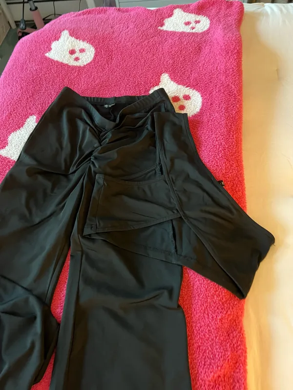 Zaful Discover elegance with these sleek black women's pants. Perfect for any occasion, these pants offer both style and comfort. - Image 5