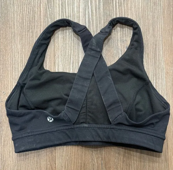 Lululemon Energy Bra Black Women Size 6 Cross Back Medium Support Sports‎ Bra - Image 2