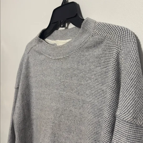 Aerie Gray White Waffeknit Oversized Crewneck Pullover Sweatshirt - Image 4