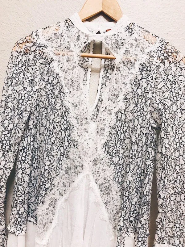 Free People Tunic - White & Black Lace Size small - Image 3