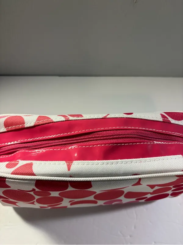 Pink and White Patterned Cosmetic Pouch Set - Image 3