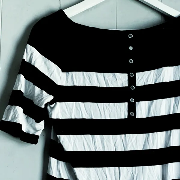 White House | Black Market B&W 3/4 Sleeve Striped Boat Neck Tee M - Image 3