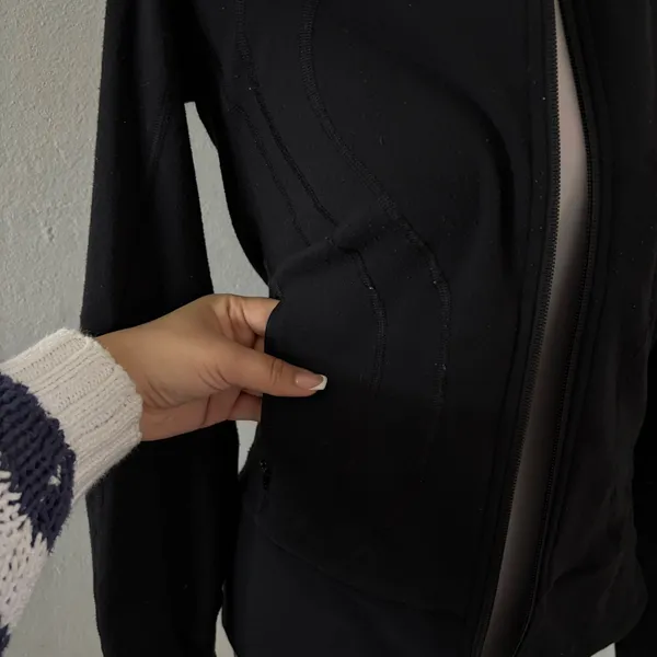 Lululemon running jacket with hoodie  - Image 8