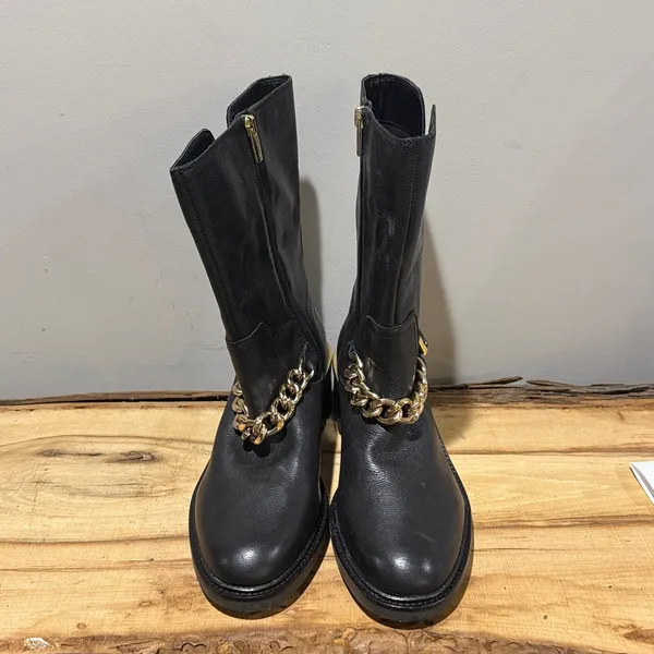 *NEW *‎ VINCE CAMUTO Keshilla gold hardware moto boots LEATHER Size 8.5 B29 - Image 6