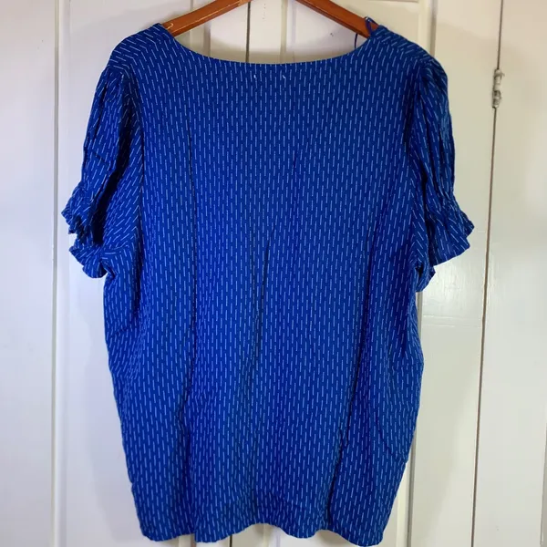 Wonderly‎ Womens 1X Royal Blue Textured Dashed V-Neck Button Front Ruffle Blouse - Image 6
