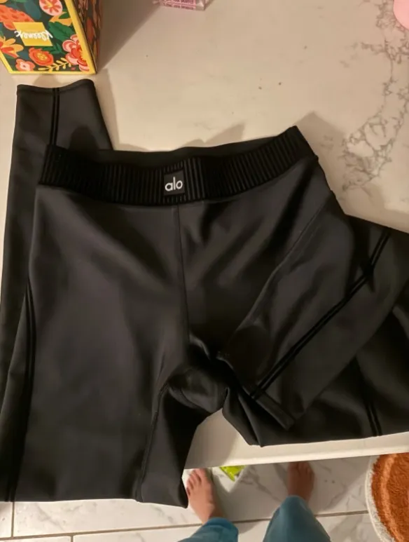alo Airlift High-Waist 7/8 Line Up Legging small - Image 6