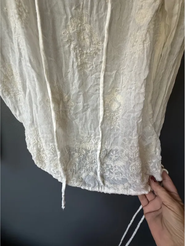 Gharani Strok White Embroidered Sheer Long Sleeve Blouse Size Small - Image 9
