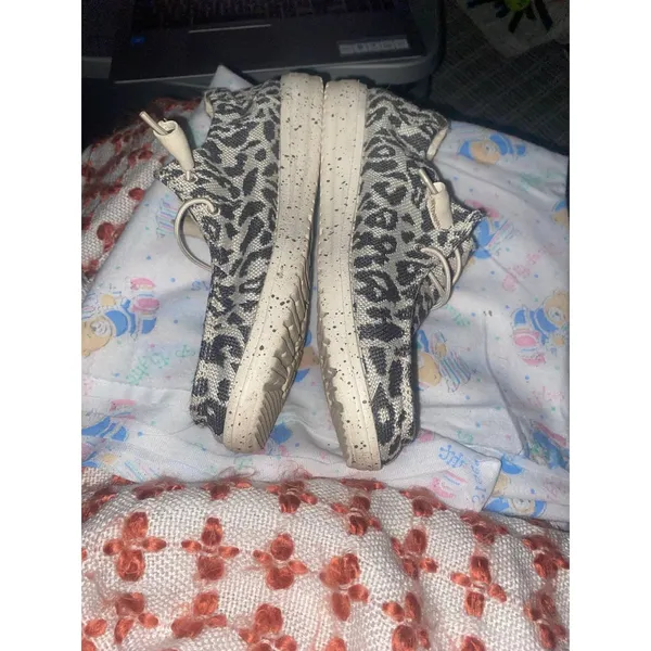 Hey dudes Wendy woven cheetah grey loafers size 6 - Image 5