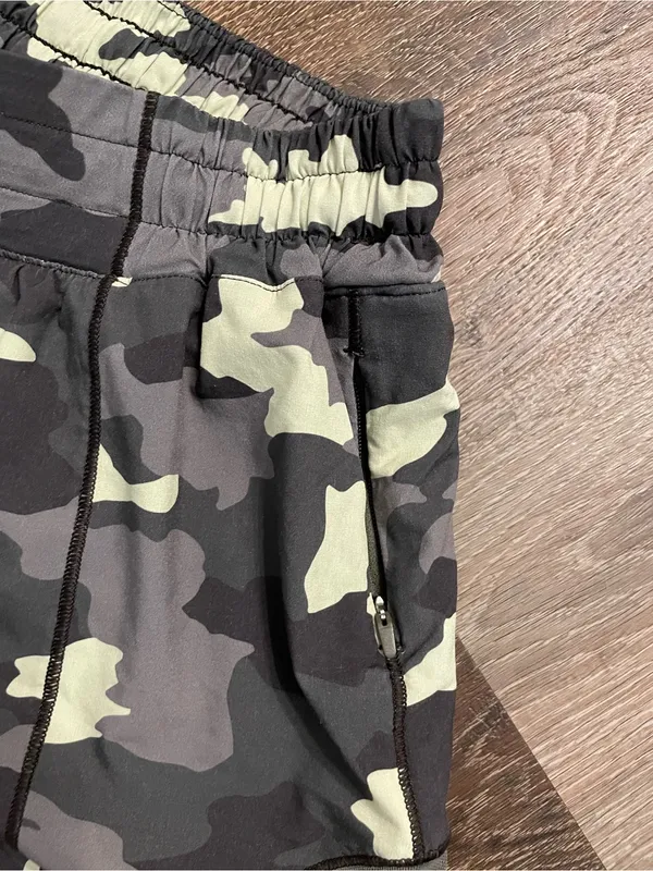 Lululemon Hotty Hot Low-Rise Short Camo Print Women's Running Green Size 6 - Image 4