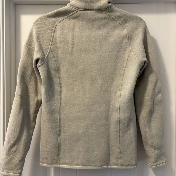 Patagonia Women's Better Sweater Cream Quarter-Zip Sweater Size Small - Image 6