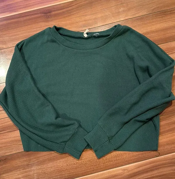 Cropped Long Sleeve Green Size M - Image 3