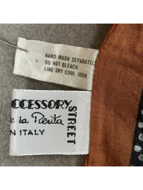 Vintage Accessory Street Oscar De La Renta Leaf Pattern Cotton Scarf - Image 11